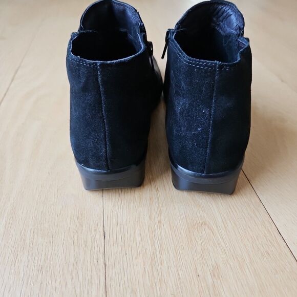 NAOT Helm Black Leather with Suede Ankle Boots Booties - Womens‎ Size EU 37 US 6 - Picture 4 of 12